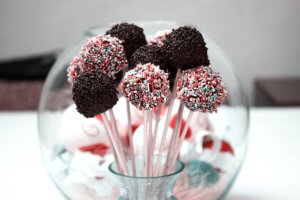 cake pops 684163 1280